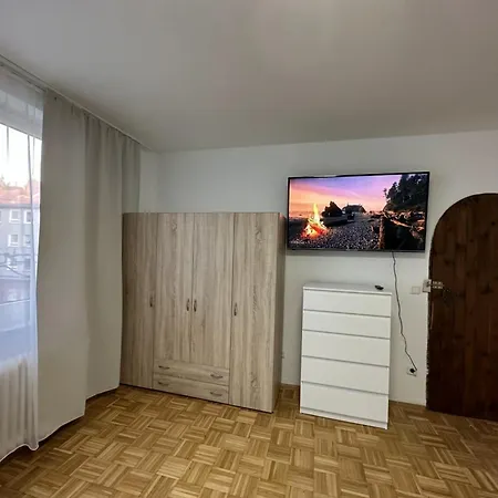 Monteurwohnung In *